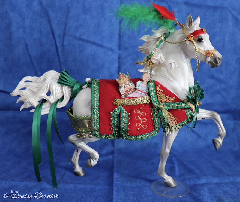 Holiday Horse 2009 - Nutcracker Prince | BreyerHorseRef